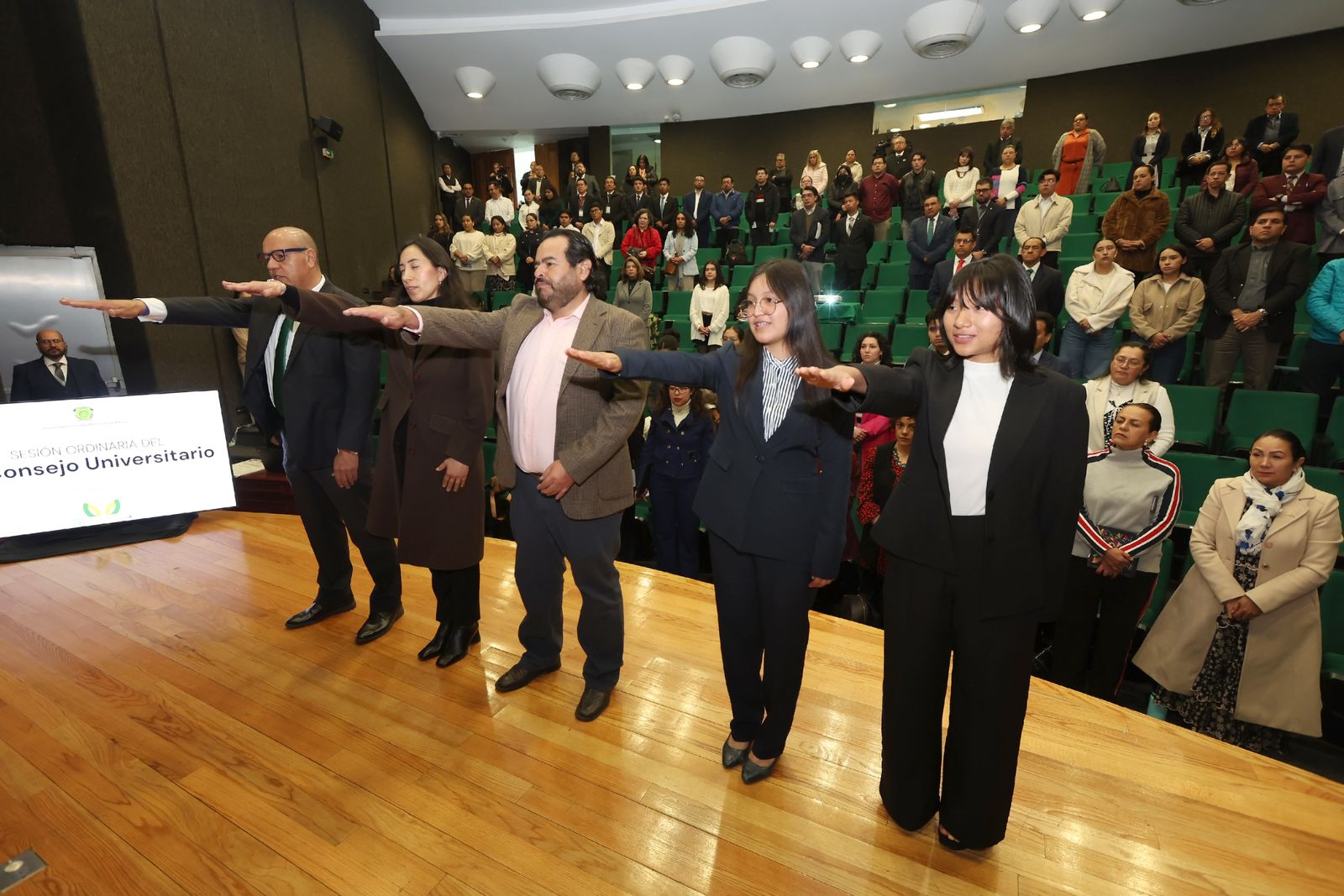 Comunicado 235 foto 1