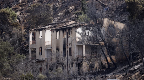 Hallaron cinco cadáveres carbonizados en Siciliaroncendiouelanllenazaaszonasturicas