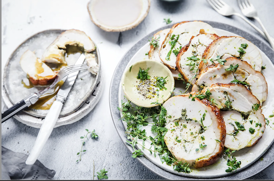 Rollos de pavo al horno con hierbas