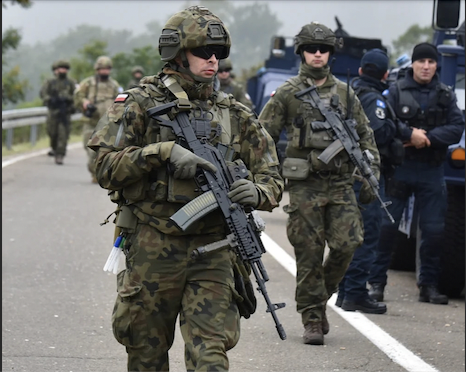 Tras estar al borde de conflictos graves bajó la tensión entre Kosovo y Serbia después de la intervención de la UE y EEUU