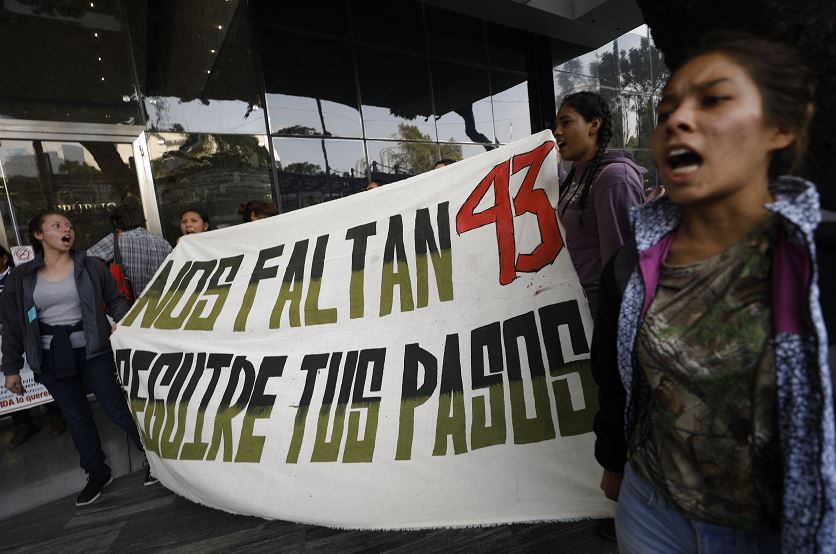 Guerreros Unidos Sobornó A Militares En El Caso Ayotzinapa Según